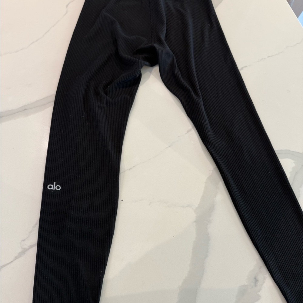 Ribbed ALO Yoga Leggings